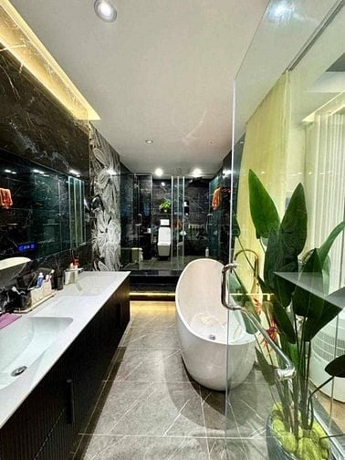 BÁN NHÀ NGỌC LÂM 6TẦNG THANG MÁY, MẶT TIỀN RỘNG, KINH DOANH ĐẮT - 18TỶ