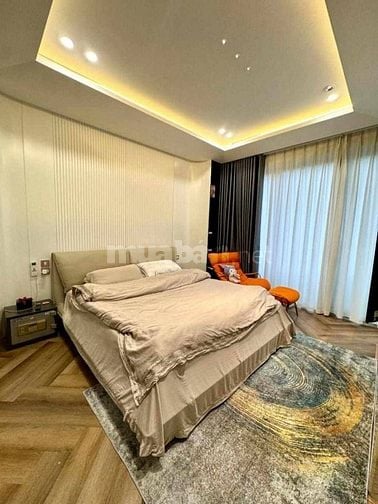 BÁN NHÀ NGỌC LÂM 6TẦNG THANG MÁY, MẶT TIỀN RỘNG, KINH DOANH ĐẮT - 18TỶ