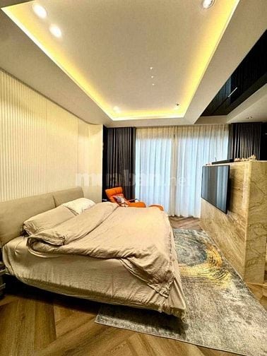 BÁN NHÀ NGỌC LÂM 6TẦNG THANG MÁY, MẶT TIỀN RỘNG, KINH DOANH ĐẮT - 18TỶ