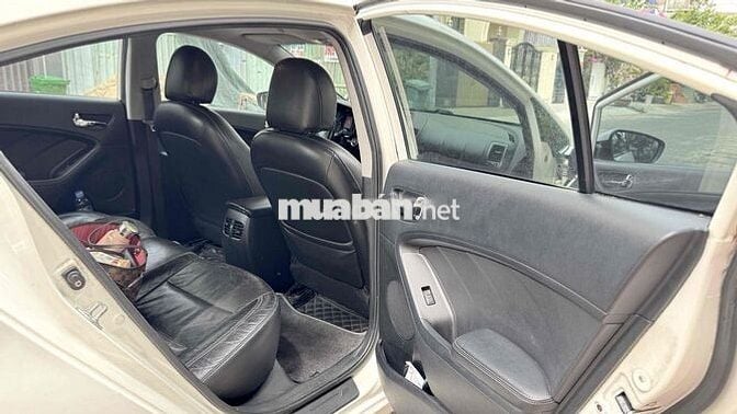 Kia K3 2014 1.6 AT - 150000 km
