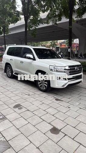 Bán Toyota Land Cruiser 4.6 VXR Trung Đông 2018