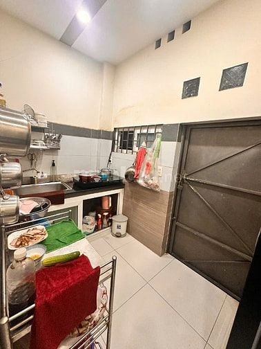 Bán nhà 33m 2 mặthẻm 489/ Huỳnh Văn Bánh, P.13, Phú Nhuận - H.Đông bắc