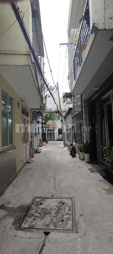Bán nhà 33m 2 mặthẻm 489/ Huỳnh Văn Bánh, P.13, Phú Nhuận - H.Đông bắc