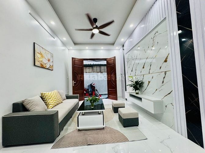 Bán nhà 5 tầng lô góc - Oto đỗ Cổng -  Diện tích 35m2 - 3.8m mặt tiền