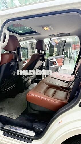 Bán Toyota Land Cruiser 4.6 VXR Trung Đông 2018