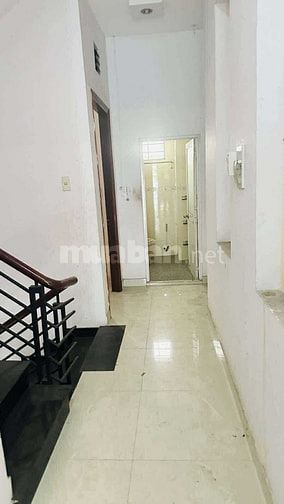 Chủ cần bán MT Phan Văn Sửu 40m2 MT KD, SHR, 1T2L 3PN, giá chào 6ty95