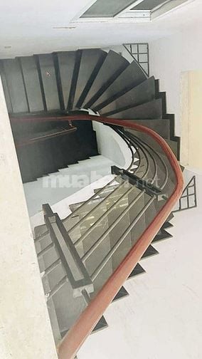 Chủ cần bán MT Phan Văn Sửu 40m2 MT KD, SHR, 1T2L 3PN, giá chào 6ty95