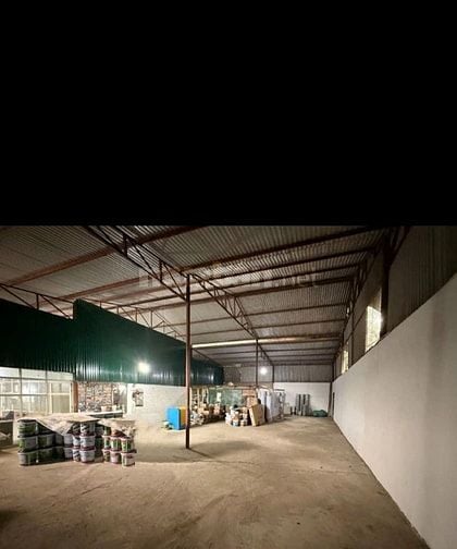 Cho thuê kho ngay cầu Thanh Trì: 270m2, giá 22tr