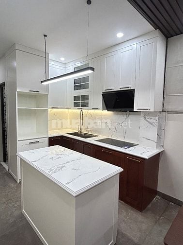 Nhà chính chủ 100% mặt phố Hoa Bằng có hè , xây mới 2025 ô tô 2 chiều 