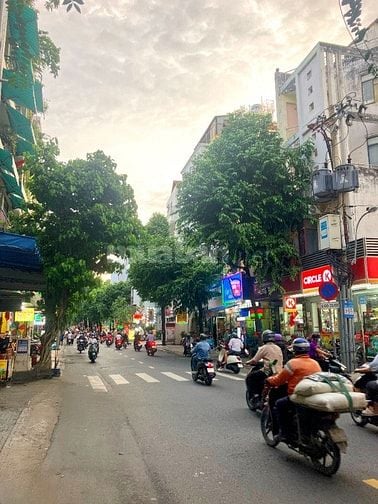 🌷 🌷 🌷 BÁN NHÀ MẶT TIỀN : 22 NGUYỄN THÁI BÌNH - P. 4 - Q. TÂN BÌNH