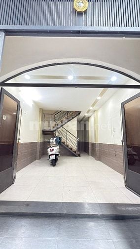 Bán nhà 2 mặt hẻm khu dân cư trung tâm & yên tĩnh.