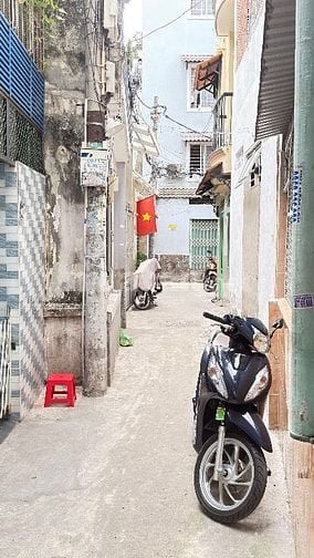 Bán nhà 2 mặt hẻm khu dân cư trung tâm & yên tĩnh.