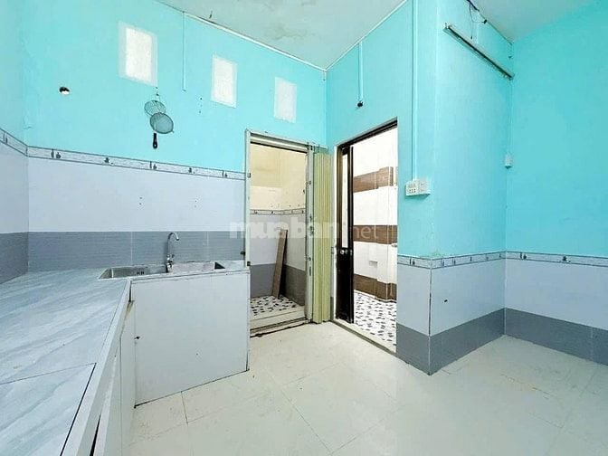 Chủ ngộp bán gấp căn nhà Đ. Trần Thị Cẩm, củ chi 120m2 SHR. Giá 760tr