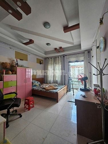 Nhà 4 tầng, Hương Lộ 2, gần BV Bình Tân, DT 4X16, 4PN, Hẻm xe hơi.