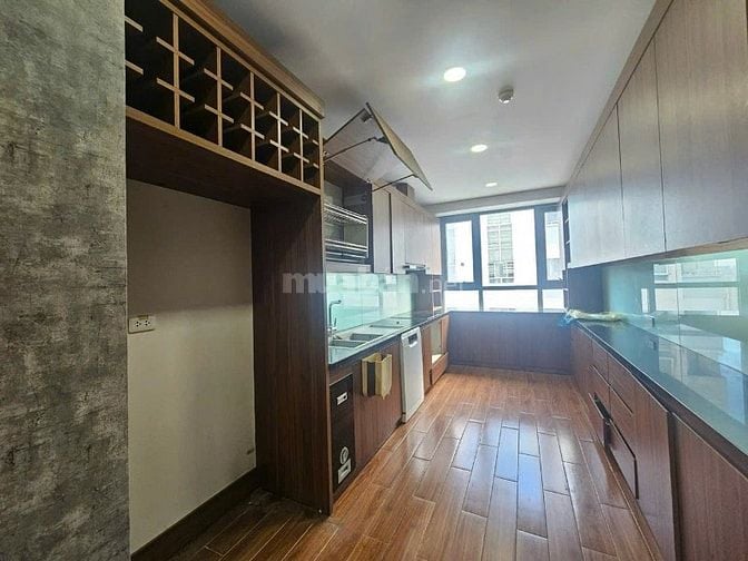 P/Lô Víp Giảng Võ-Ngọc Khánh sát MP oto đỗ cửa nhà 5T vị trí đẹp 