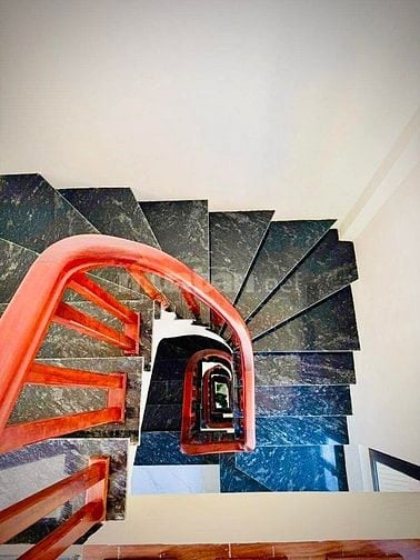 Nhà mới nhỉnh 6đ, tiện ích bạt ngàn, Ô tô đỗ cửa, gần Aeon mall LB