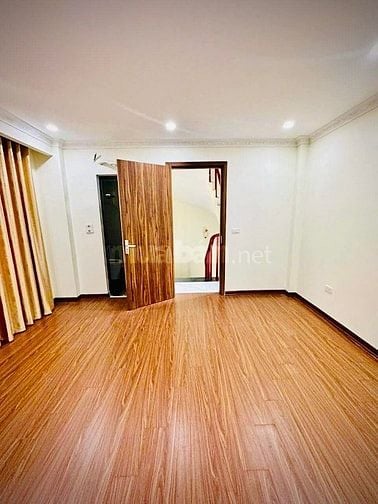 Nhà mới nhỉnh 6đ, tiện ích bạt ngàn, Ô tô đỗ cửa, gần Aeon mall LB