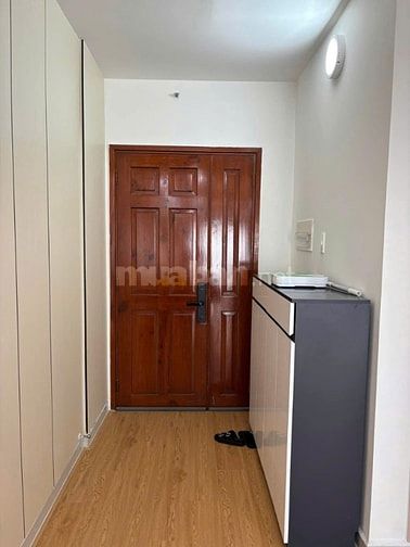 Chung cư Carillon 1, Hoàng Hoa Thám, TB: 70m2, 2p ngủ, ban công 12tr/t
