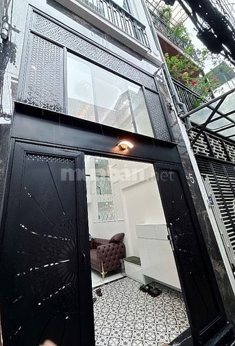 Bán nhà mới full nội thất 4 ngủ, gần ô tô đỗ