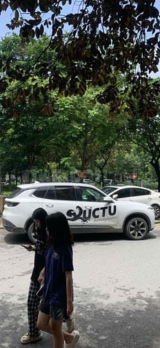 Bán nhà Làng Việt Kiều Mộ Lao, đối diện vườn hoa, DT 76,6m2, 4 tầng