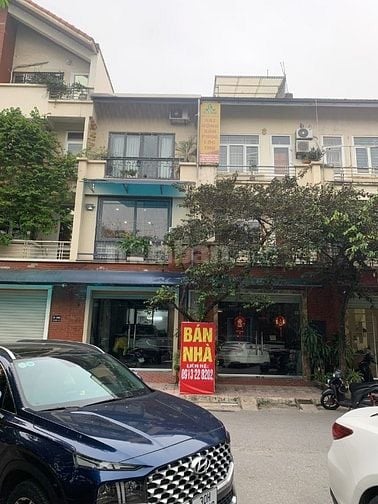 Bán nhà Làng Việt Kiều Mộ Lao, đối diện vườn hoa, DT 76,6m2, 4 tầng
