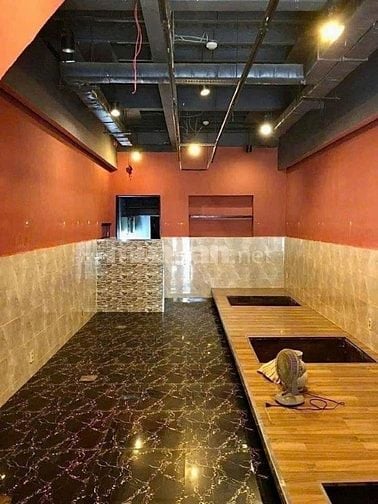 Cho thuê Mặt tiền Lê Thánh Tôn, P. Bến Nghé, Q1