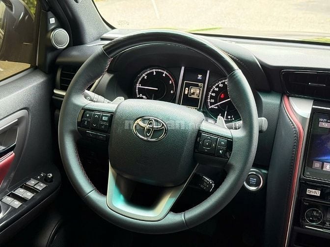 🆕 Toyota Fortuner Legender 2.4AT (Diesel) Sản xuất 11.2024 Model 2025