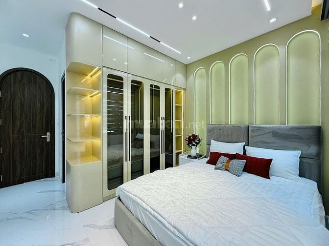 CHÍNH CHỦ BÁN NHÀ ĐẸP MỚI XÂY ĐÚC 3LẦU FULL NỘI THẤT CAO CẤP 