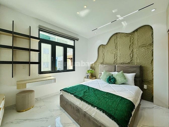CHÍNH CHỦ BÁN NHÀ ĐẸP MỚI XÂY ĐÚC 3LẦU FULL NỘI THẤT CAO CẤP 