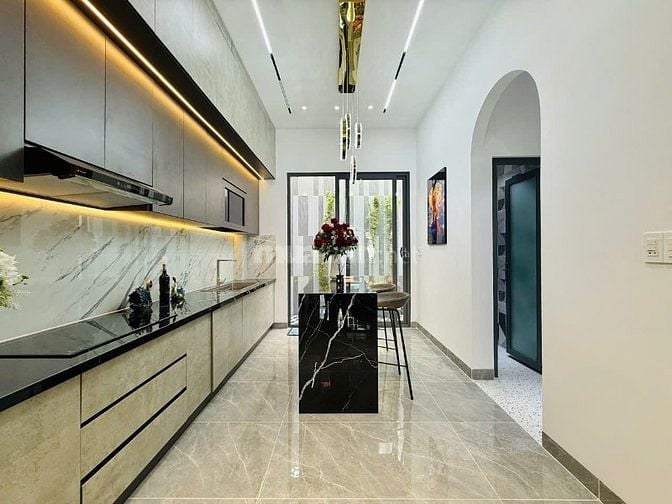 CHÍNH CHỦ BÁN NHÀ ĐẸP MỚI XÂY ĐÚC 3LẦU FULL NỘI THẤT CAO CẤP 
