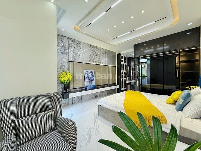 CHÍNH CHỦ BÁN NHÀ ĐẸP MỚI XÂY ĐÚC 3LẦU FULL NỘI THẤT CAO CẤP 