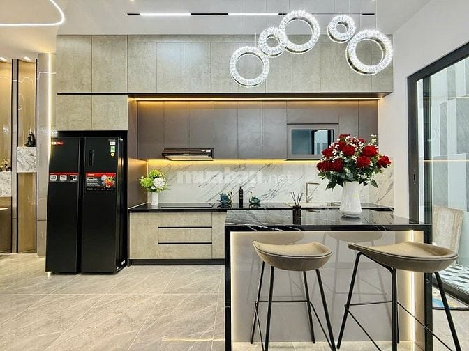 CHÍNH CHỦ BÁN NHÀ ĐẸP MỚI XÂY ĐÚC 3LẦU FULL NỘI THẤT CAO CẤP 