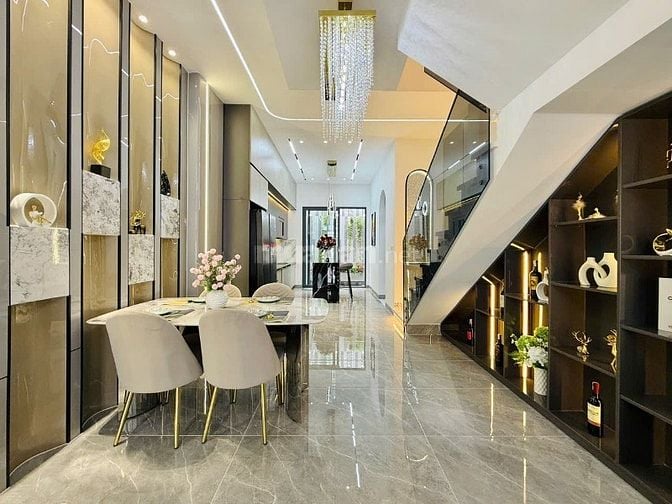 CHÍNH CHỦ BÁN NHÀ ĐẸP MỚI XÂY ĐÚC 3LẦU FULL NỘI THẤT CAO CẤP 