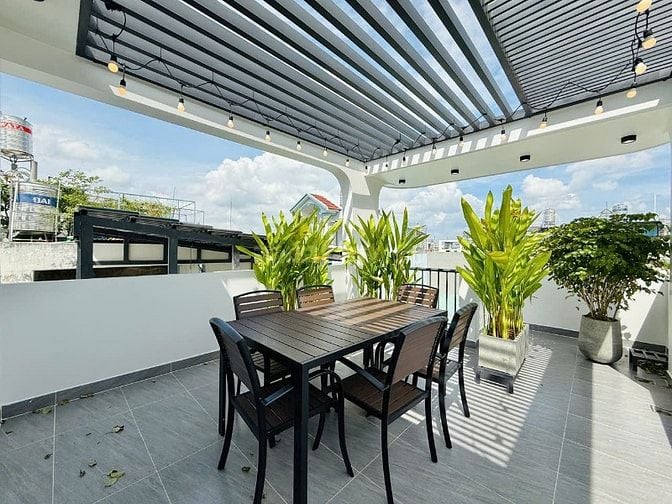 CHÍNH CHỦ BÁN NHÀ ĐẸP MỚI XÂY ĐÚC 3LẦU FULL NỘI THẤT CAO CẤP 