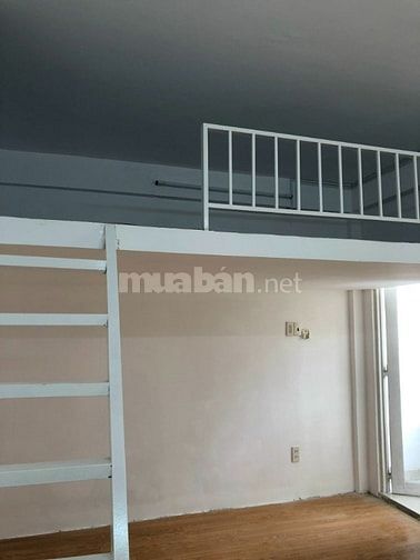 Bán căn hộ lầu 2 c/cư Lý Văn Phức, P.Tân Định, Quận 1 giá 2.15 tỷ 