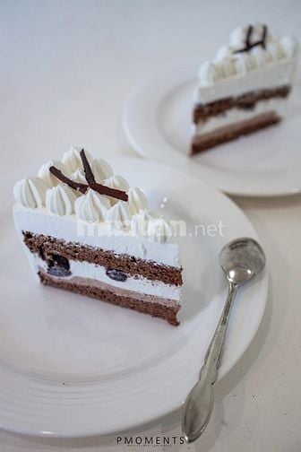 PMoments Tuyển Dụng Phụ Bếp Bánh, đi làm luôn