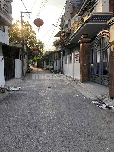 bán nhà tặng nhà 2 tầng mặt phố 