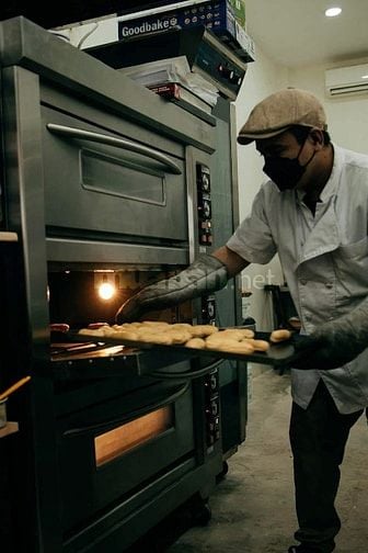 PMoments Tuyển Dụng Phụ Bếp Bánh, đi làm luôn