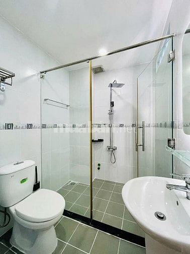 Chính chủ bán gấp nhà 49m², Đường Phạm Văn Hai, P5, Tân Bình.Hẻm thông
