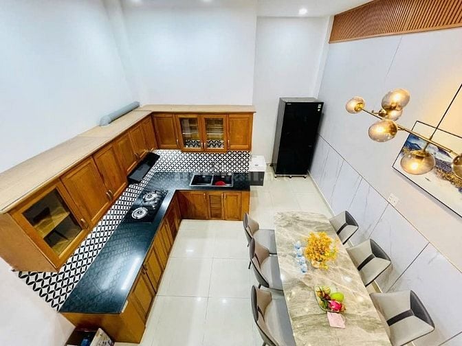 Chính chủ bán gấp nhà 49m², Đường Phạm Văn Hai, P5, Tân Bình.Hẻm thông