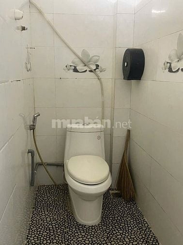 Bán nhà mặt tiền Hàn Hải Nguyên, P.2, Q.11 giá 12.9 tỷ