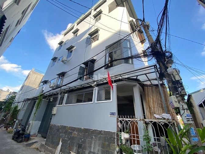 Cho thuê phòng mới xây 35m2 ngay góc 2 mặt tiền cửa sổ, P14, Gò Vấp