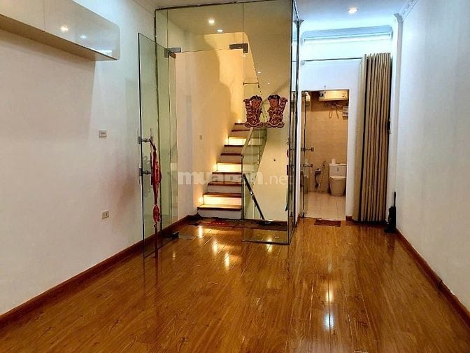 Bán nhà ngõ 34A Lý Nam Đế, 40m2x 5 tầng, cách mặt phố 3m