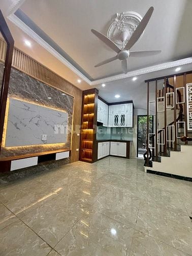 Bán nhà 5 tầng phố Vĩnh Hưng – chỉ hơn 6 tỷ - đầy đủ nội thất