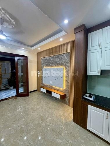 Bán nhà 5 tầng phố Vĩnh Hưng – chỉ hơn 6 tỷ - đầy đủ nội thất