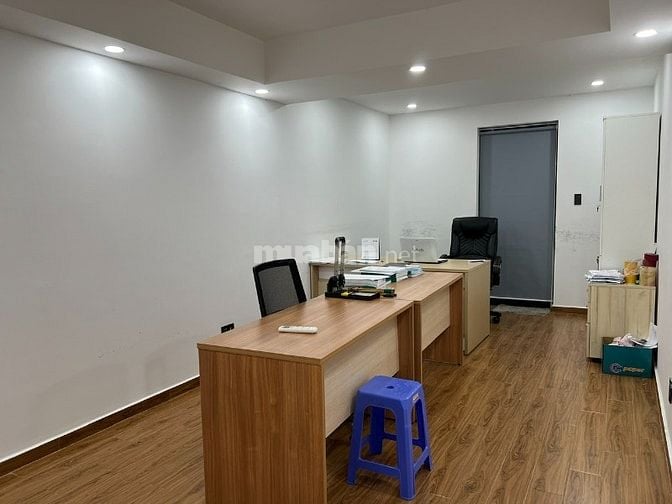 Bán nhà đẹp 7,5x20  Him Lam Kênh Tẻ có thang máy giá 35,5 tỷ 
