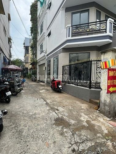 Nhà cho thuê mặt tiền đường Chu Văn An, Bình Thạnh, 6x10m, 15tr