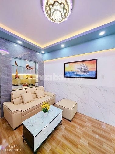 Bán nhà ngay chợ Đầm-DT32m2-2tầng-2PN-vạn thạnh-Nha Trang - chỉ 2 ty 4