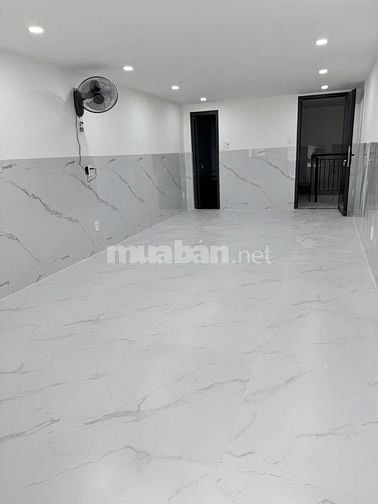 Cho thuê nhà mặt tiền Nguyễn Đình Chiểu, P.2, Q.3 giá 22tr