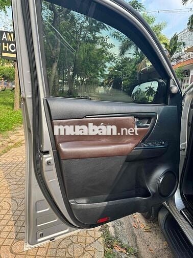 Toyota Fortuner 2019 2.4G 4x2 MT - 76000 km